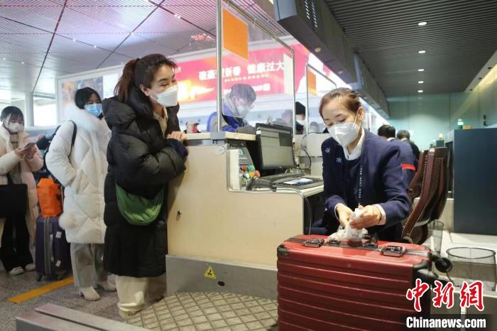 哈爾濱機(jī)場1月份運送旅客165萬人次