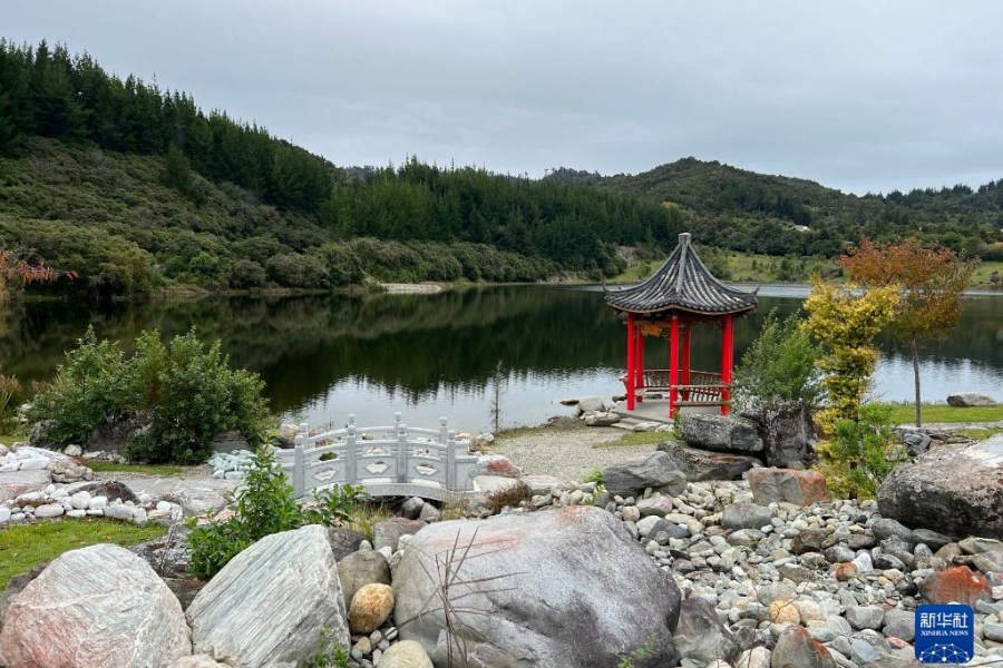 這是4月29日拍攝的新西蘭羅斯華人淘金紀(jì)念公園一角。新華社發(fā)（沃爾特 攝）