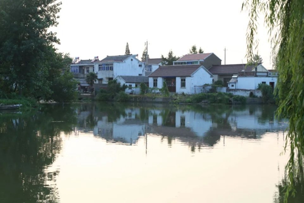 江蘇省揚(yáng)州市寶應(yīng)縣柳堡鎮(zhèn)團(tuán)莊村村景。江蘇鄉(xiāng)村規(guī)劃建設(shè)研究會(huì)供圖