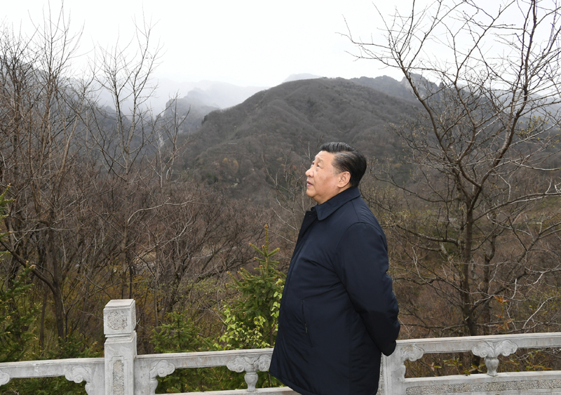 2020年4月20日，習(xí)近平總書(shū)記在位于陜西柞水的秦嶺牛背梁國(guó)家級(jí)自然保護(hù)區(qū)考察秦嶺生態(tài)保護(hù)情況。